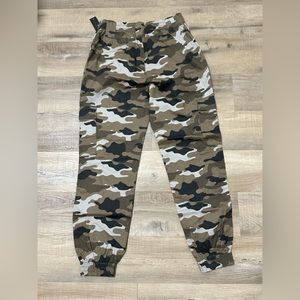 Ladies camo cargo pants